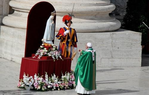 Pape François et Notre-Dame de Fatima,13 octobre 2013