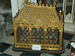 saint-antoine-reliques-arles-eglise-saint-trophime-depuis-1999.jpg